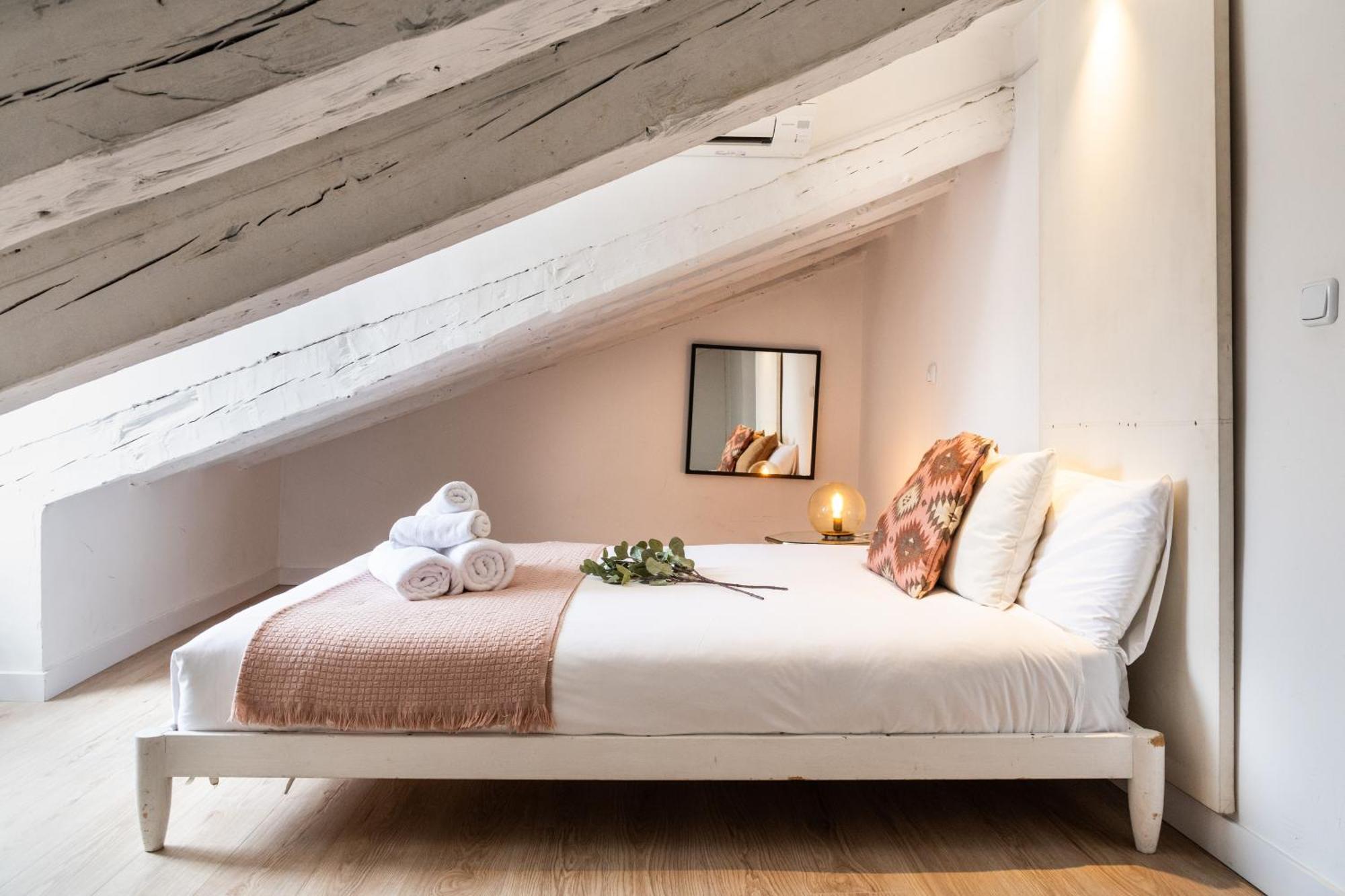 Apartamento Charming Fuencarral Madrid Exterior foto